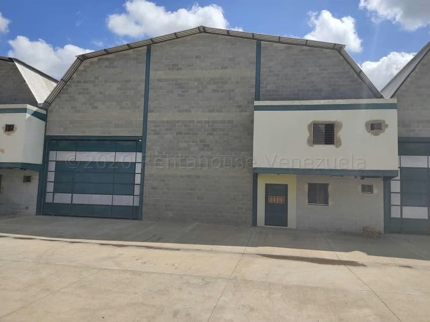 Comercial (Galpon - Deposito) en Venta en Parroquia Juan de Villegas, Lara - 2