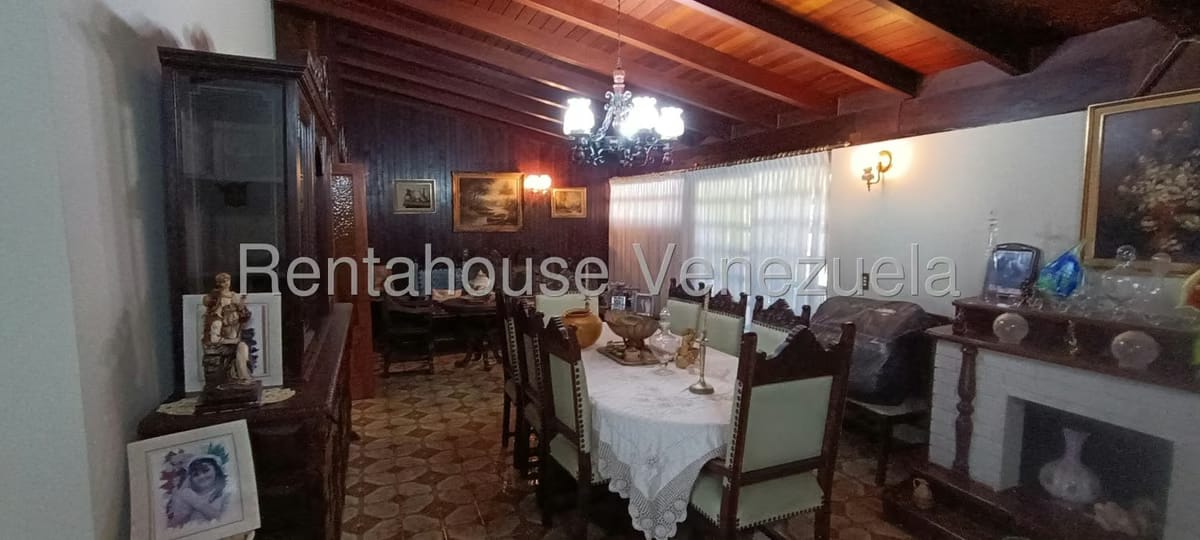 Casa (Multipes Niveles) en Venta en Prados del Este, Distrito Metropolitano - 16