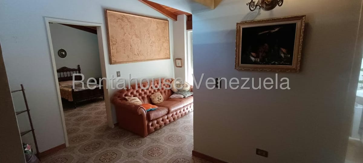 Casa (Multipes Niveles) en Venta en Prados del Este, Distrito Metropolitano - 24