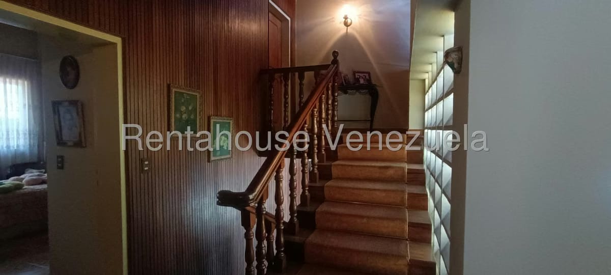 Casa (Multipes Niveles) en Venta en Prados del Este, Distrito Metropolitano - 29