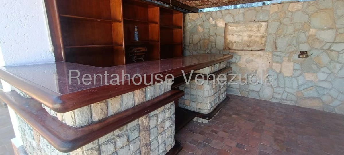 Casa (Multipes Niveles) en Venta en Prados del Este, Distrito Metropolitano - 35