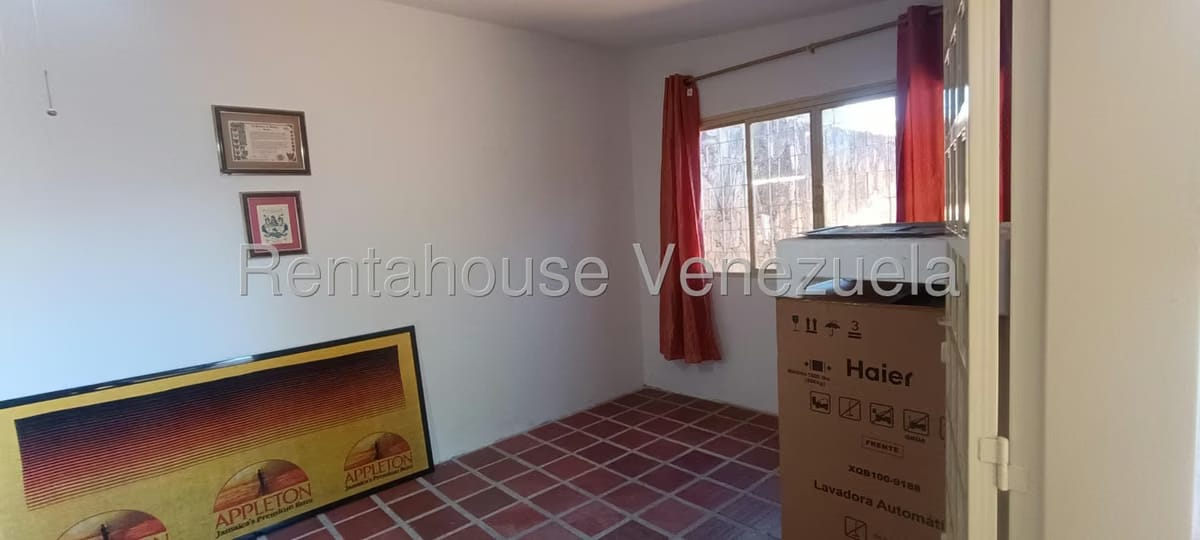 Casa (Multipes Niveles) en Venta en Prados del Este, Distrito Metropolitano - 39