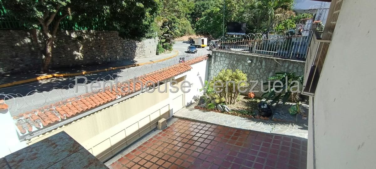 Casa (Multipes Niveles) en Venta en Prados del Este, Distrito Metropolitano - 5