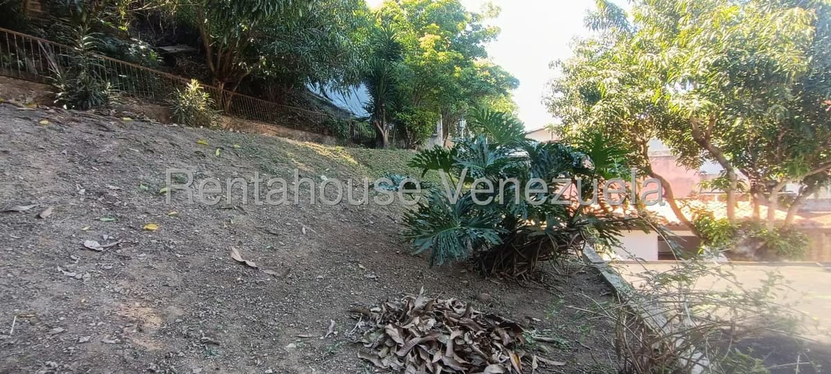 Casa (Multipes Niveles) en Venta en Prados del Este, Distrito Metropolitano - 45