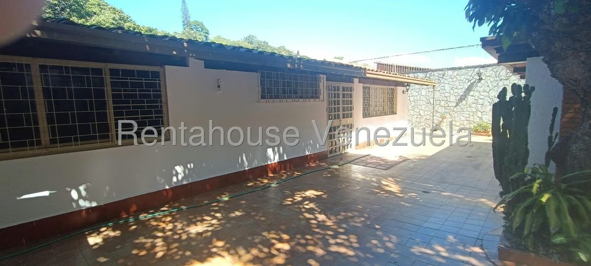 Casa (Multipes Niveles) en Venta en Prados del Este, Distrito Metropolitano - 6