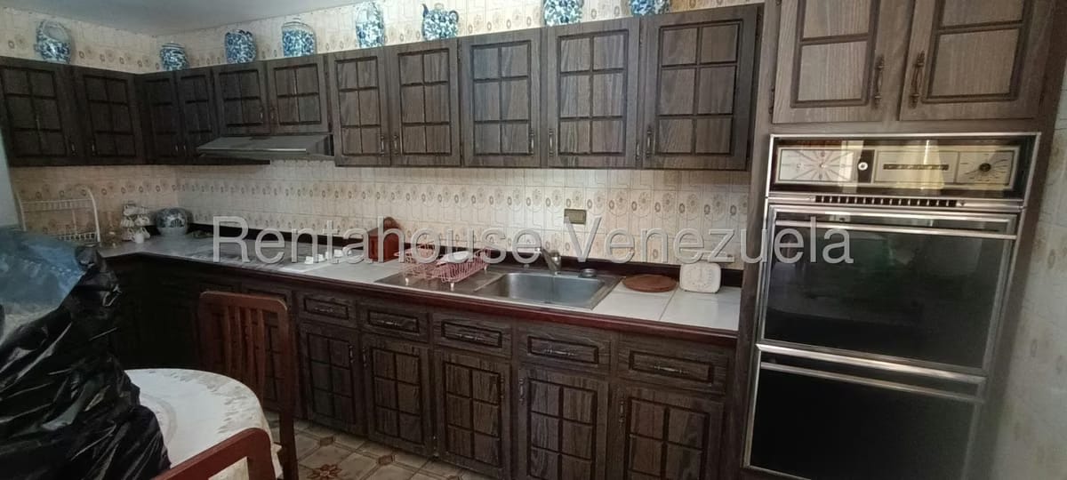 Casa (Multipes Niveles) en Venta en Prados del Este, Distrito Metropolitano - 8
