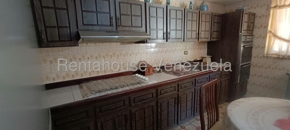 Casa (Multipes Niveles) en Venta en Prados del Este, Distrito Metropolitano - 9