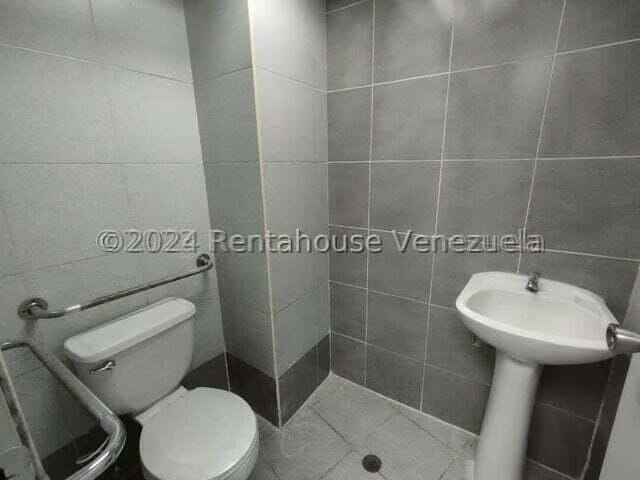 Comercial (Local Comercial) en Alquiler en Manongo, Carabobo - 16