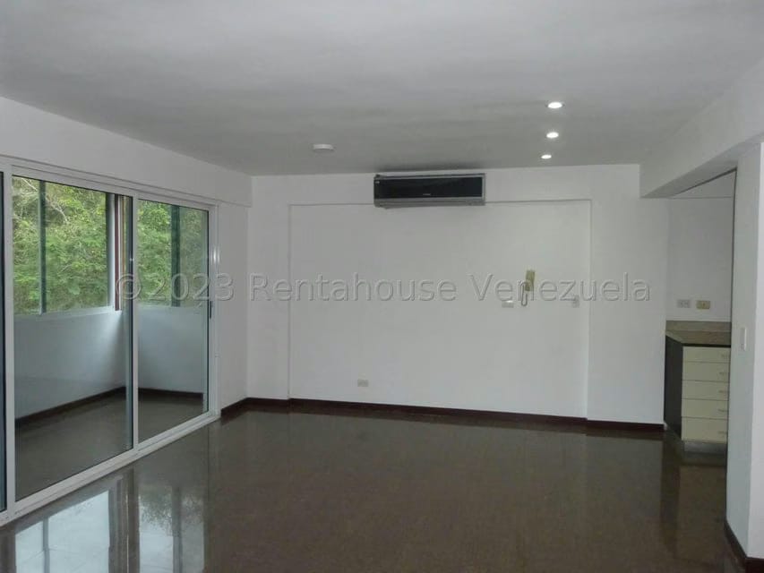 Apartamento (Duplex) en Venta en Izcaragua, Distrito Metropolitano - 3