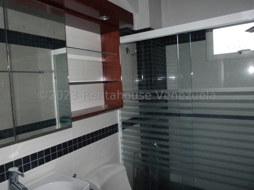 Apartamento (Duplex) en Venta en Izcaragua, Distrito Metropolitano - 26