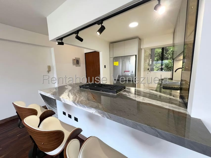Apartamento (1 Nivel) en Venta en Chuao, Distrito Metropolitano - 6