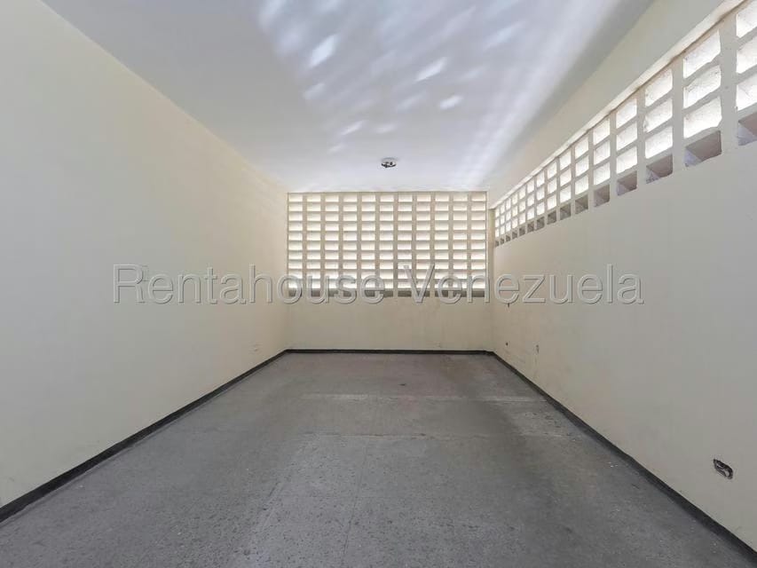 Comercial (Local Comercial) en Alquiler en Centro, Lara - 2