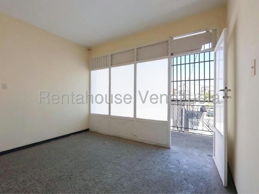 Comercial (Local Comercial) en Alquiler en Centro, Lara - 13