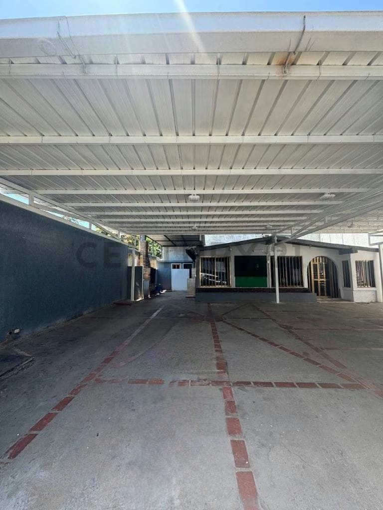 Local comercial en alquiler en Lecheria Urb Venezuela - 3