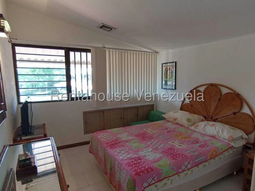 Townhouse (Duplex) en Venta en Agua Sal, Miranda - 16