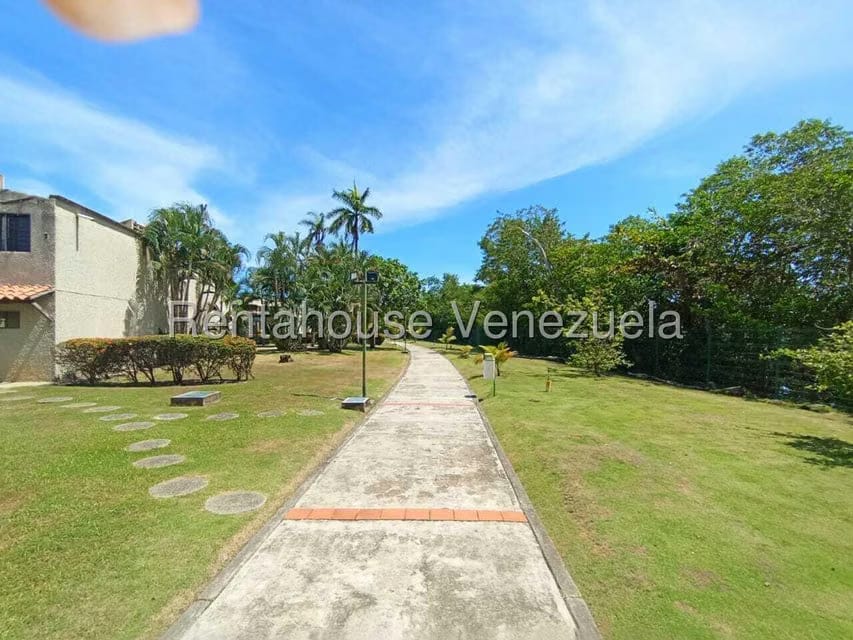 Townhouse (Duplex) en Venta en Agua Sal, Miranda - 21
