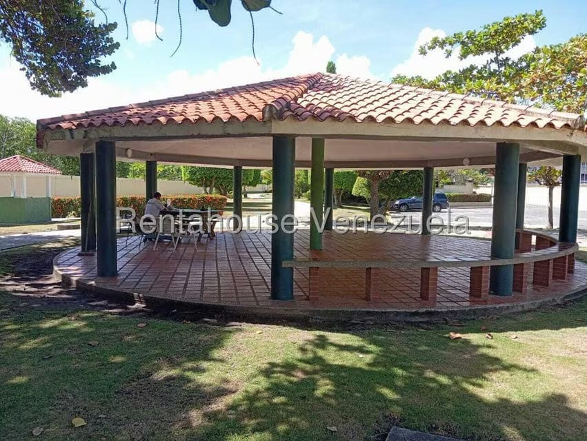 Townhouse (Duplex) en Venta en Agua Sal, Miranda - 24