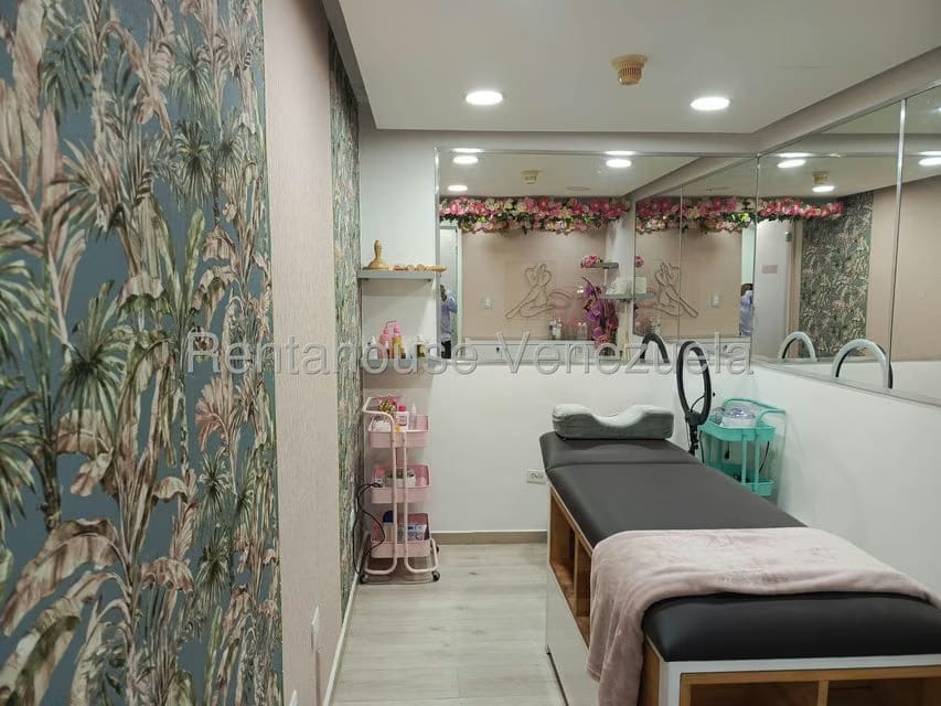 Comercial (Local Comercial) en Alquiler en Las Mercedes, Distrito Metropolitano - 25