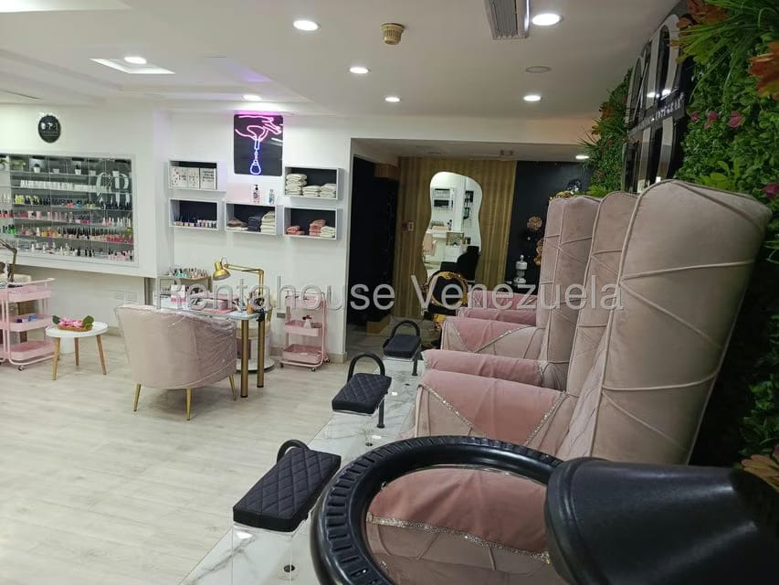 Comercial (Local Comercial) en Alquiler en Las Mercedes, Distrito Metropolitano - 5