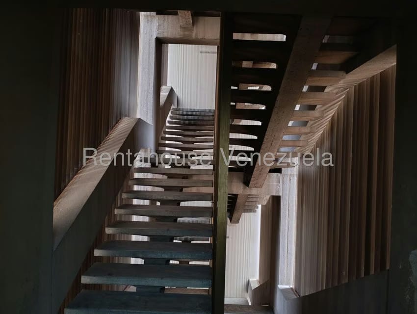 Comercial (Oficina) en Alquiler en El Socorro, Carabobo - 3