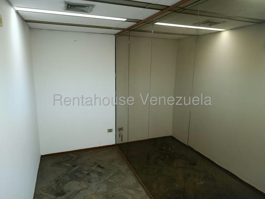 Comercial (Oficina) en Alquiler en El Socorro, Carabobo - 6