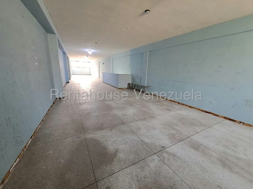 Comercial (Local Comercial) en Venta en Avenida Miranda, Aragua - 14