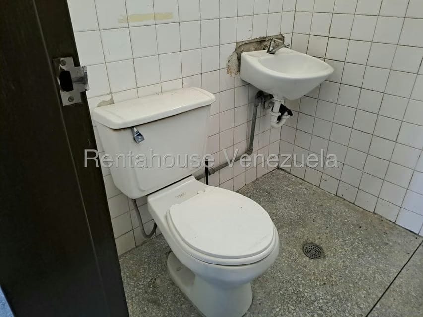 Comercial (Local Comercial) en Venta en Avenida Miranda, Aragua - 19