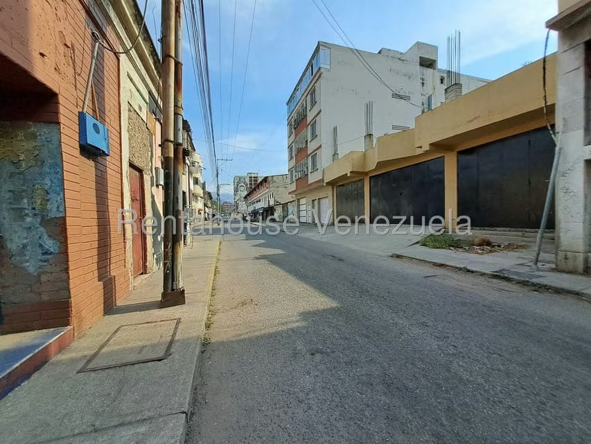 Comercial (Local Comercial) en Venta en Avenida Miranda, Aragua - 3