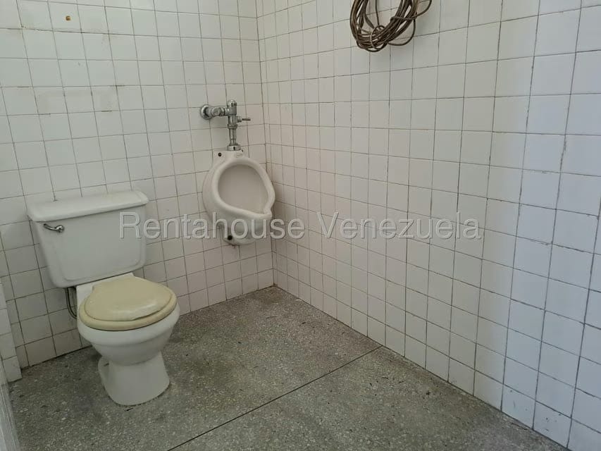 Comercial (Local Comercial) en Venta en Avenida Miranda, Aragua - 21
