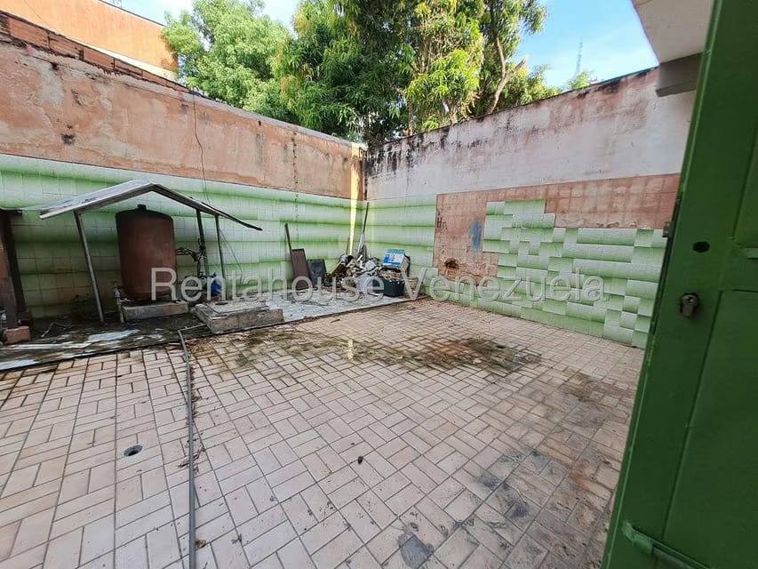 Comercial (Local Comercial) en Venta en Avenida Miranda, Aragua - 22