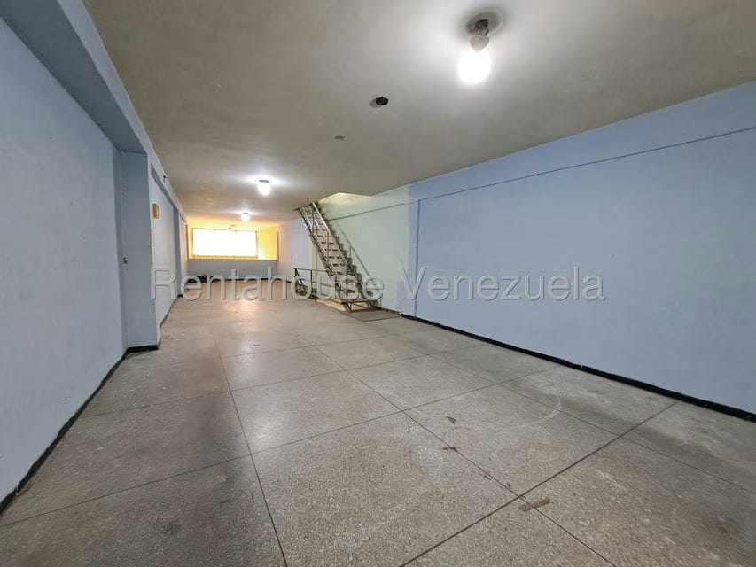 Comercial (Local Comercial) en Venta en Avenida Miranda, Aragua - 10