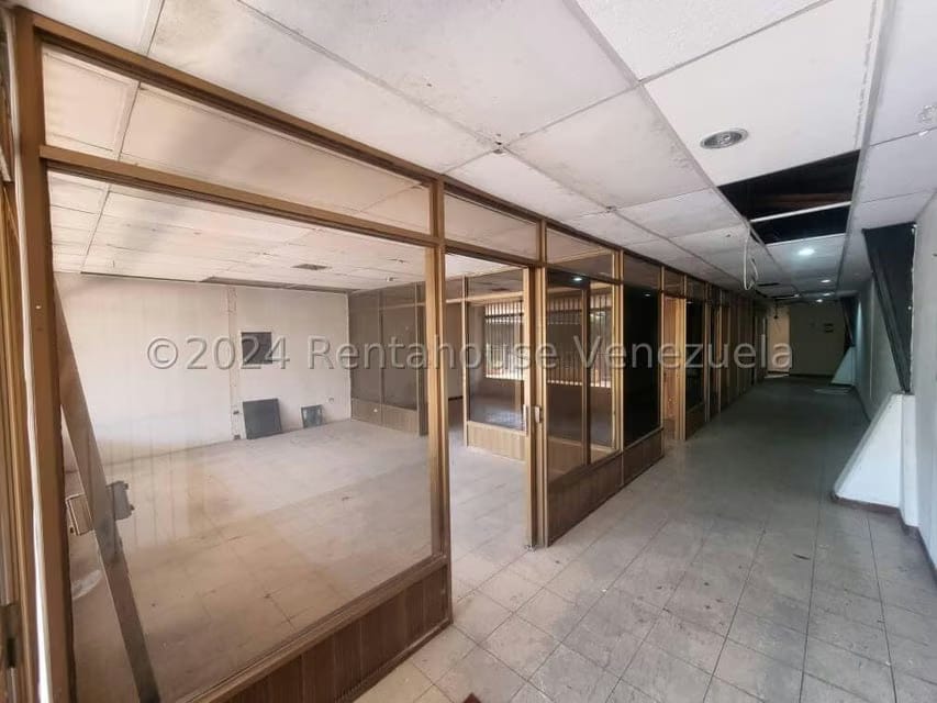 Comercial (Local Comercial) en Venta en Centro, Lara - 16
