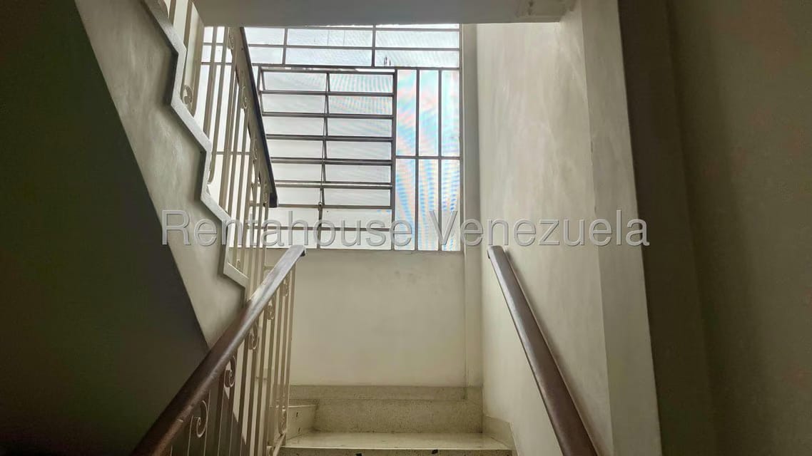 Casa (Duplex) en Venta en Alta Florida, Distrito Metropolitano - 17
