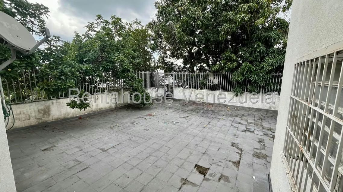 Casa (Duplex) en Venta en Alta Florida, Distrito Metropolitano - 29