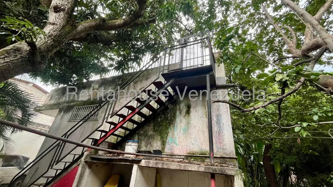 Casa (Duplex) en Venta en Alta Florida, Distrito Metropolitano - 33