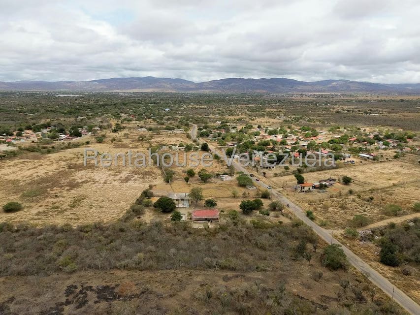 Terreno (Comercial) en Venta en Parroquia Tamaca, Lara - 19
