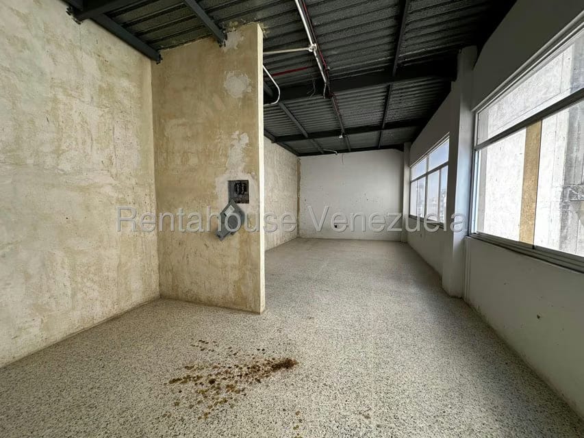 Comercial (Local Comercial) en Alquiler en Parroquia Concepcion, Lara - 2
