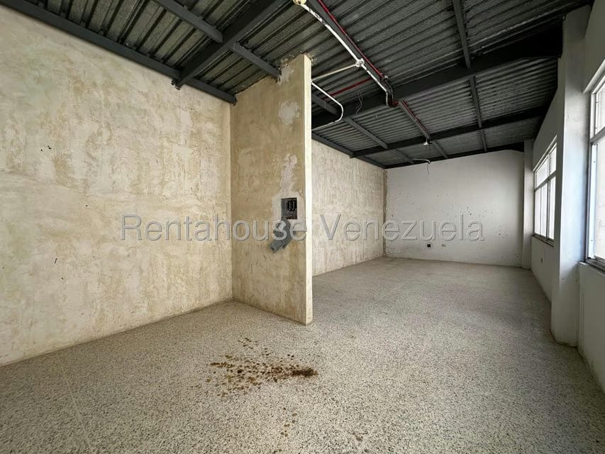 Comercial (Local Comercial) en Alquiler en Parroquia Concepcion, Lara - 17