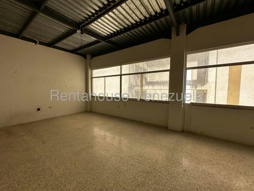 Comercial (Local Comercial) en Alquiler en Parroquia Concepcion, Lara - 23