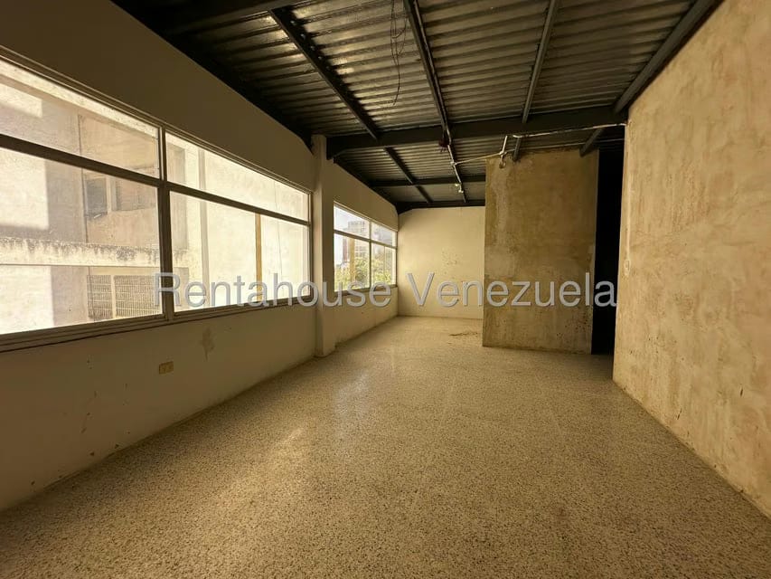 Comercial (Local Comercial) en Alquiler en Parroquia Concepcion, Lara - 25
