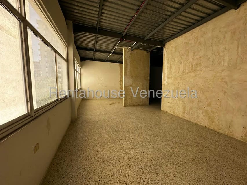 Comercial (Local Comercial) en Alquiler en Parroquia Concepcion, Lara - 26