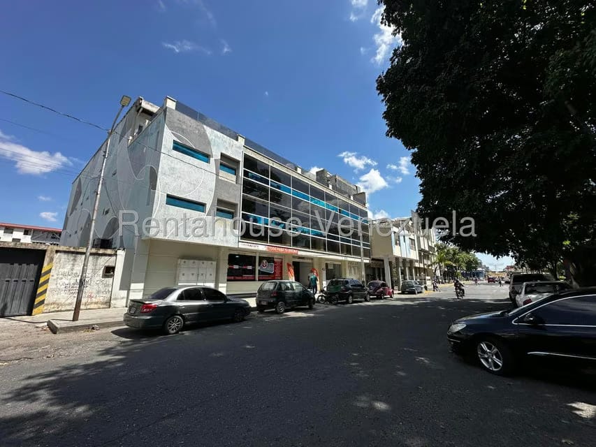 Comercial (Local Comercial) en Alquiler en Parroquia Concepcion, Lara - 28