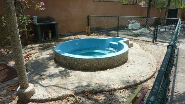 Comercial (Edificio) en Venta en Mampote, Miranda - 24