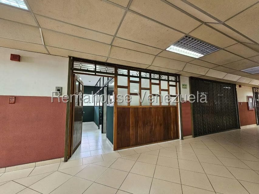 Comercial (Oficina) en Alquiler en Guarenas, Miranda - 2