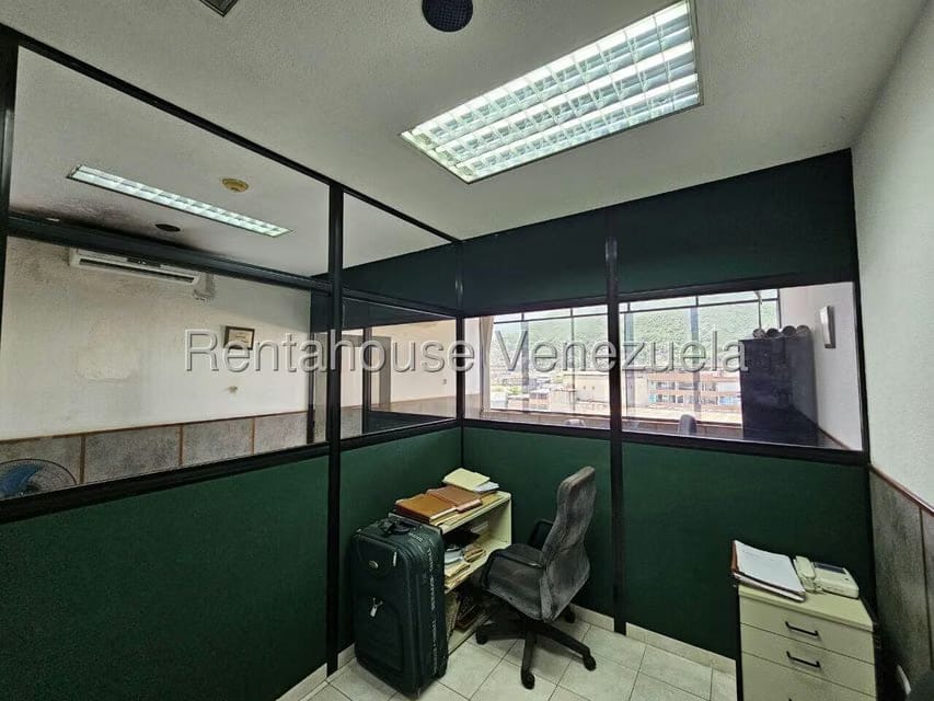 Comercial (Oficina) en Alquiler en Guarenas, Miranda - 11