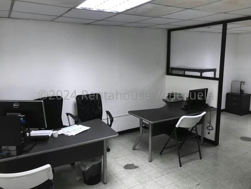 Comercial (Oficina) en Alquiler en Avenida Bella Vista, Zulia - 11
