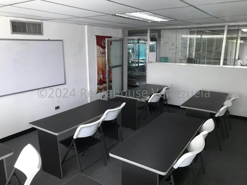 Comercial (Oficina) en Alquiler en Avenida Bella Vista, Zulia - 15