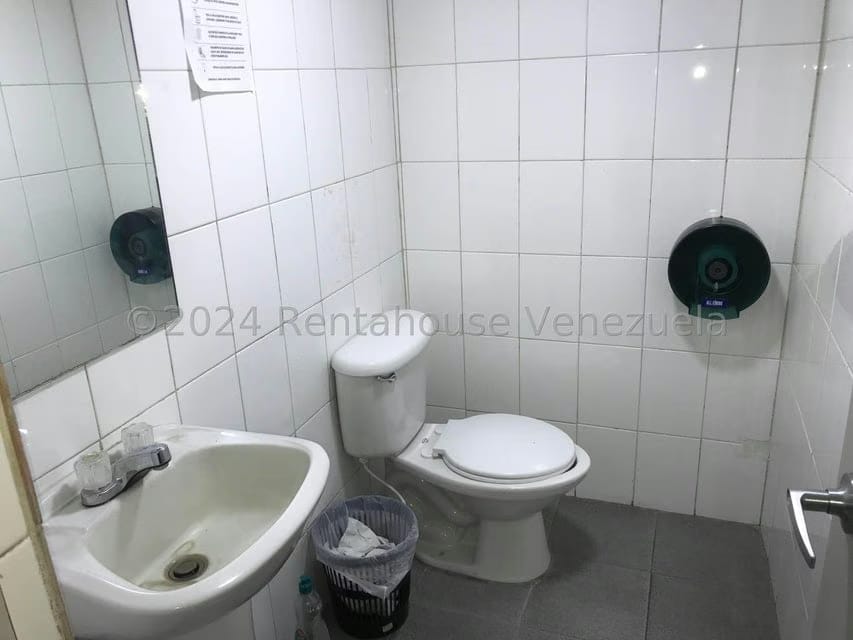 Comercial (Oficina) en Alquiler en Avenida Bella Vista, Zulia - 17