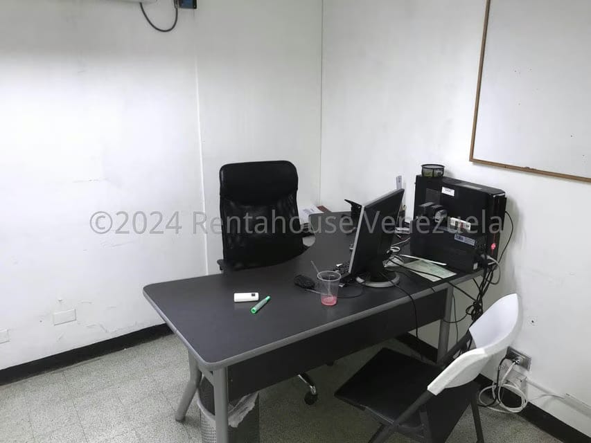Comercial (Oficina) en Alquiler en Avenida Bella Vista, Zulia - 10