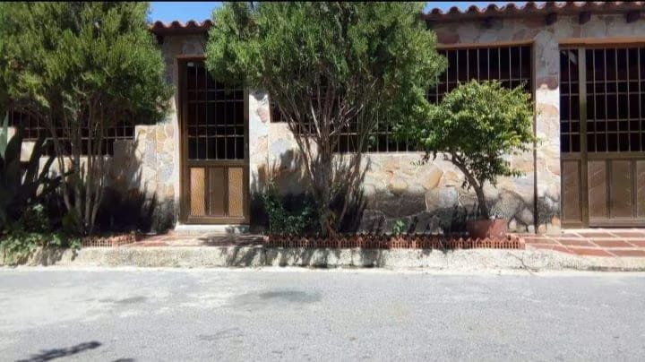 Vendo Casa en Cumana, Estafo Sucre. urb privado